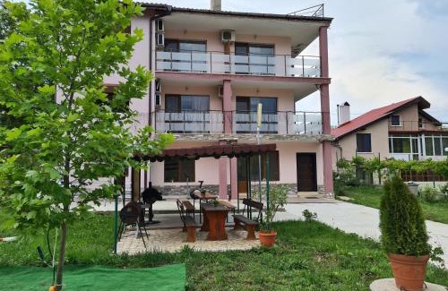Bliznatsi House | Guest House Villa Penchevi