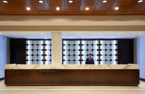 Airport North Apartment | Guest King Room Near Hertz Car Rental ORL
