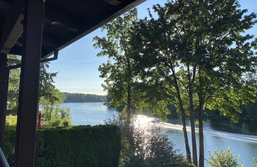 Canby House | Guest Pool House on Riverfront Estate Inside Molalla State Park