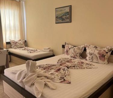 Kiten House | Guest Rooms Nia Elis Kiten