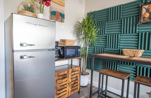 Alum Rock Apartment | Guest suite w/king-size bed near downtown SJ