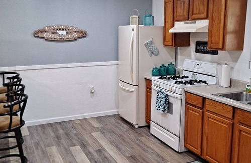 Visalia Apartment | Guesthouse/apartment 5 minutes from Hospital, convenient center, and freeway