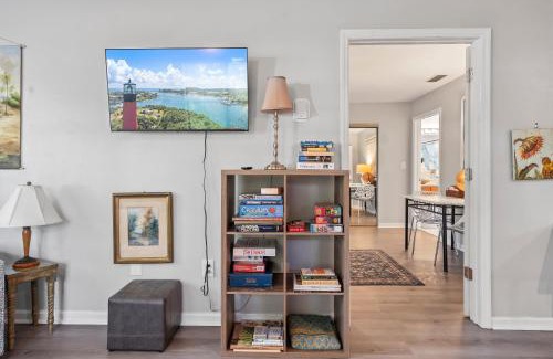 High Springs House | Guesthouse in High Springs! Walk to Downtown, Close to Springs!