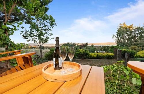 Table Top Apartment | Guesthouse in Table Top