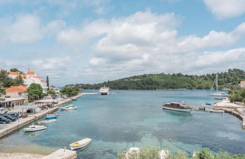Pomena House | Guesthouse Kamarin