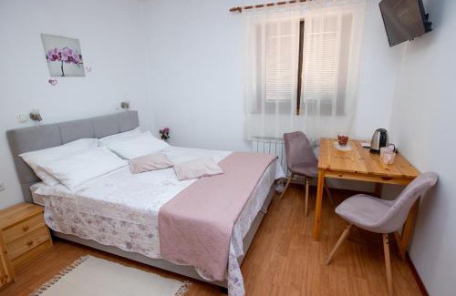 Prestranek House | Guesthouse Sanabor
