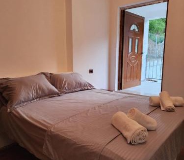 Kurbin House | Guesthouse Te Lala