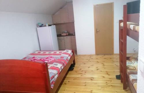 Razvrsje House | Guesthouse Wolf