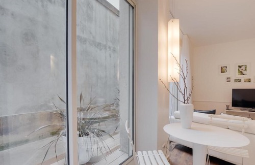 Moliere - Edgard Quinet Apartment | GuestReady - Amazing Ivory Flat - Tête d'Or Park