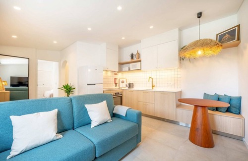 Paco De Arcos Apartment | GuestReady - Casa do Jacarandá