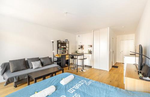 Parc-Nord Apartment | GuestReady - Nice cosy studio with a balcony