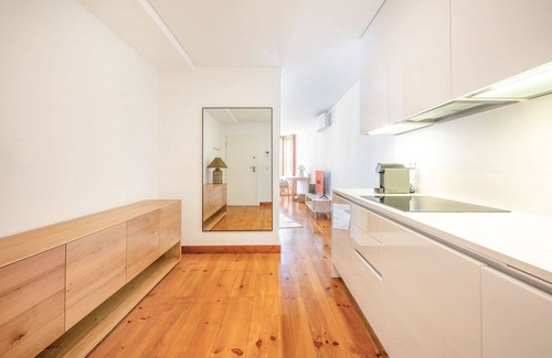 Chiado Apartment | GuestReady - Night out adventure in Lisbon