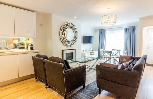 Malahide Apartment | GuestReady - Sea View Flat
