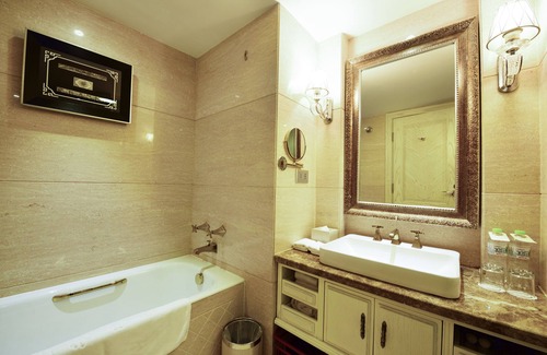 Xiufeng Hotel | Guilin Bravo Hotel Grand Wing