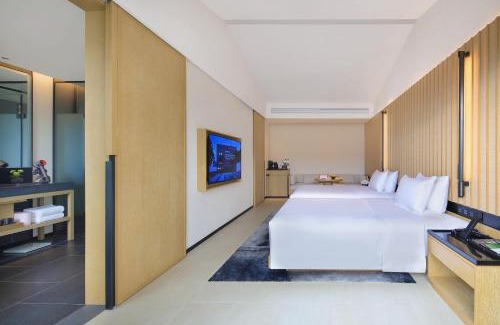 Yangshuo Hotel | Guilin Yangshuo Nine Roots Luxury Hotel