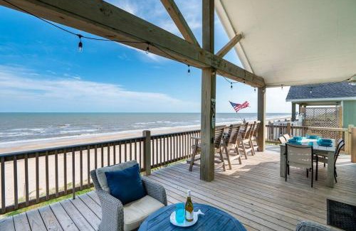 Port Bolivar House | Gulf Front - Mini Golf - Hot Tub - Family Friendly - ForeShore