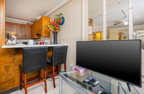 Gulf Shores Apartment | Gulf Village 204 condo