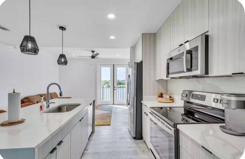 Gulfport Condo | Gulfport/Biloxi Waterfront Oasis
