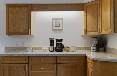 Gulfport House | Gulfport Retreat 5BR Heated Pool