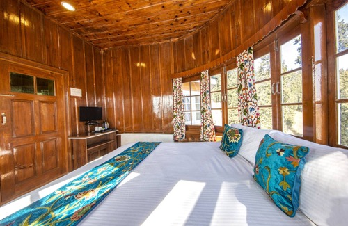 Srinagar Hotel | Gulmarg Ski Hill Resort
