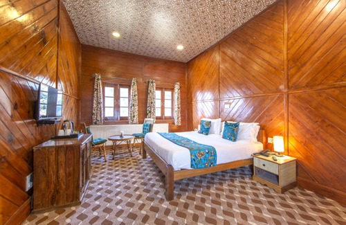 Srinagar Hotel | Gulmarg Ski Hill Resort