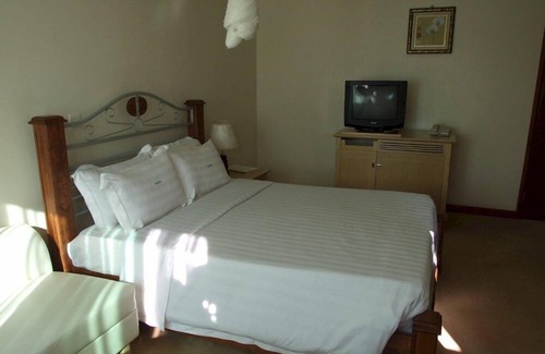 Gulu Hotel | Gulu Churchill Courts Hotel