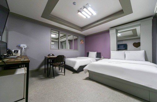 Gumi Hotel | Gumi Geumosan Pink Rose