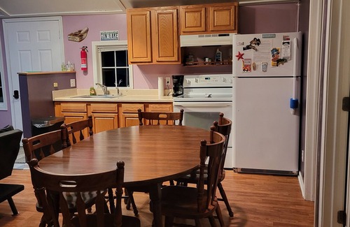 Shelbyville Cottage | Gun Lake Cottage shared lake frontage, 7 Miles to Casino, Volleyball Playgrounds