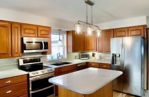 Shelbyville House | Gun Lake Serenity