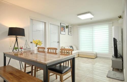 Guri Apartment | Guri Lemontree Stay