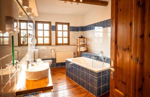 Bruel Apartment | Gut Alt Necheln