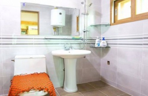 Gwangyang House | Gwangyang Feel Tourist House Pension