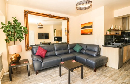 Llanystumdwy Cottage | GWEL AFON, pet friendly, character holiday cottage in Llanystumdwy