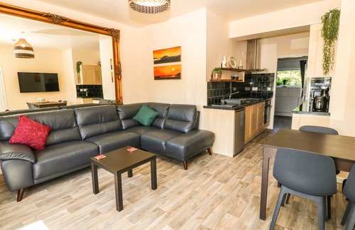 Llanystumdwy Cottage | GWEL AFON, pet friendly, character holiday cottage in Llanystumdwy