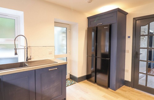 Barmouth Cottage | GWYNFA, pet friendly, country holiday cottage in Barmouth