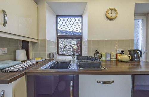 Cwmtirmynach House | Gwynfryn Summary: Thi