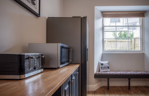 Tenby House | Gwynne House - 6 Bedroom - Tenby Harbour