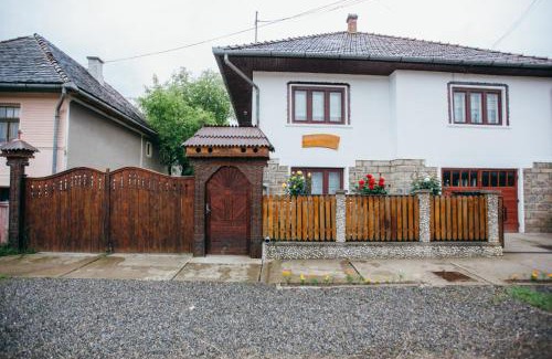 Lupeni House | Gyöngyvirág Panzió