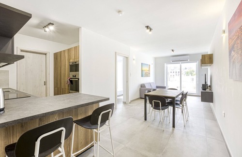 Gzira Apartment | Gzira Suite 14-Hosted by Sweetstay