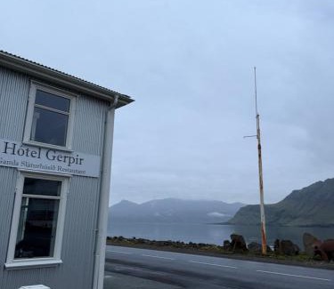 Neskaupstadur Hotel | Hótel Gerpir