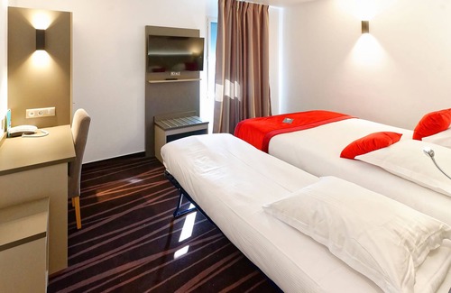 Vaux-les-Pres Hotel | Hôtel Akena Besançon