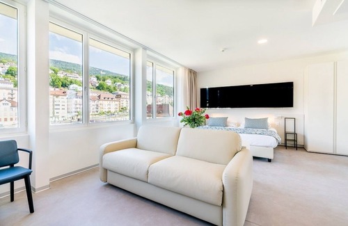 Neuchatel Hotel | Hôtel Alpes & Lac