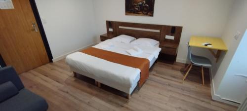 Saint-Gengoux-le-National Hotel | Hôtel de la GARE