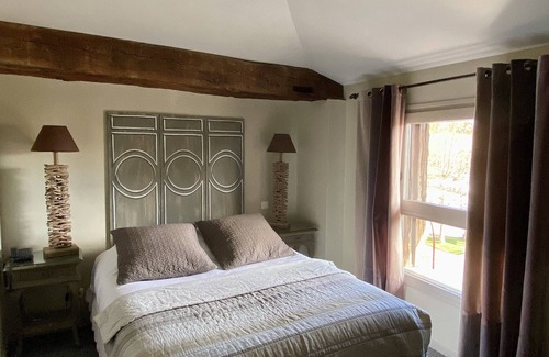 Chatillon-sur-Chalaronne Hotel | Hôtel de La Tour