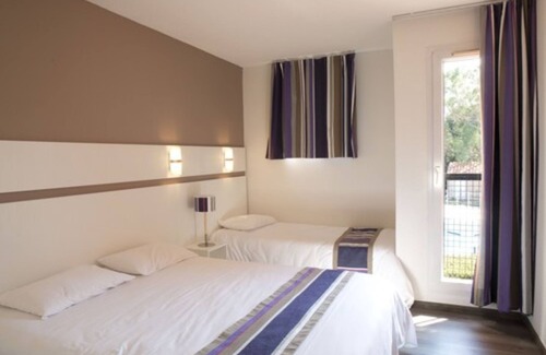 Banyuls-dels-Aspres Hotel | Hôtel Du Village Catalan
