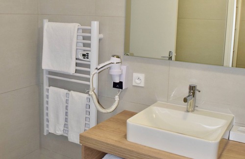Thueyts Hotel | Hôtel et Appartements Les Platanes