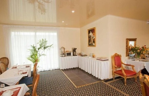 Hazebrouck Hotel | Hôtel Fleur De Lys