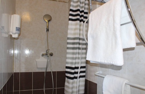 Cajarc Hotel | Hôtel-Gîte La Peyrade