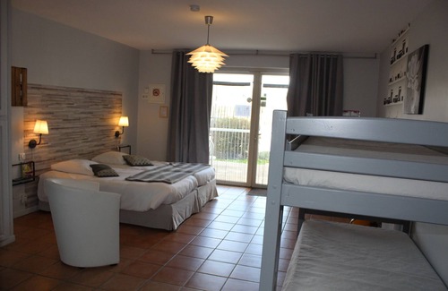 Cajarc Hotel | Hôtel-Gîte La Peyrade