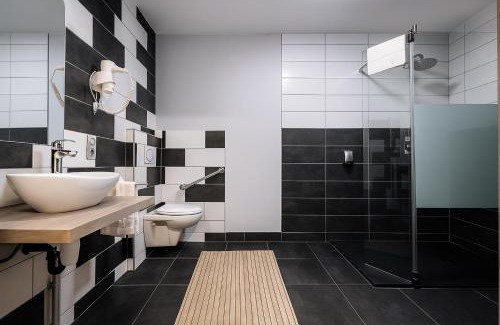 Bellignat Hotel | Hôtel L'ange de la vallée